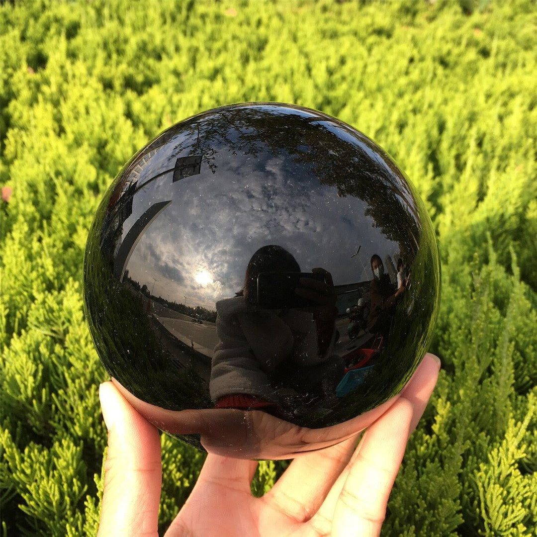 Lisslune | Obsidian Crystal Ball Decoration