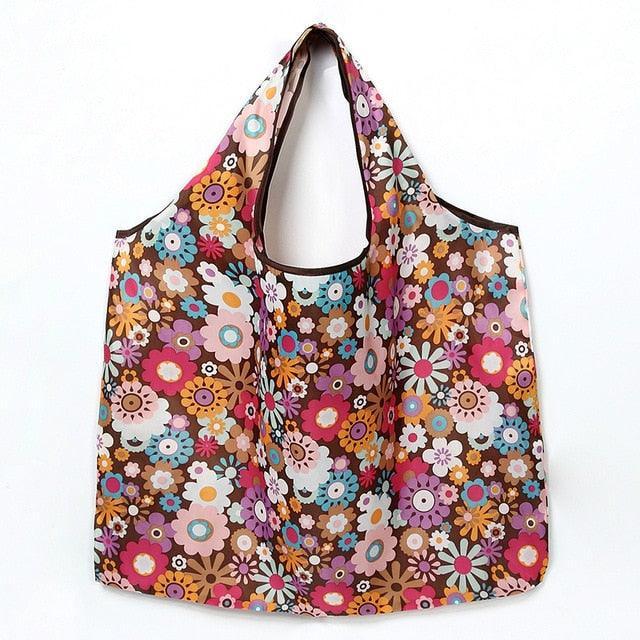 Lisslune | Chic and sustainable jumbo bags for upscale shopping experiences