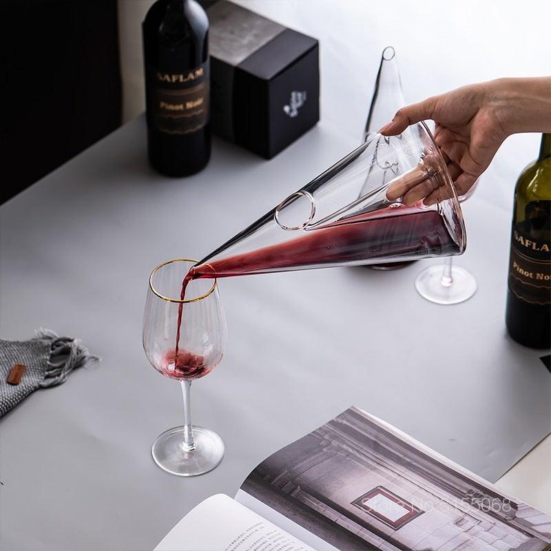Lisslune | Edifice Decanter - Handcrafted Glass Wine Decanter