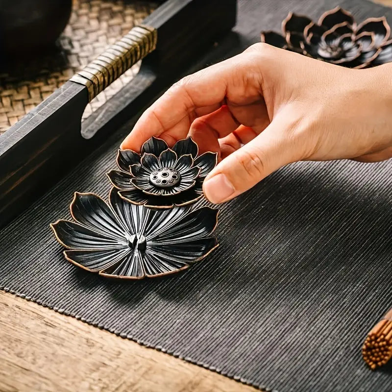 Lisslune | HarmonyGlow Lotus Incense Stick Holder