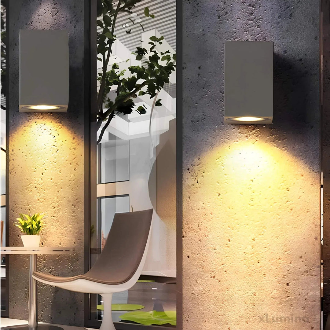 Lisslune | LumoEdge – Slim angular wall aesthetic light