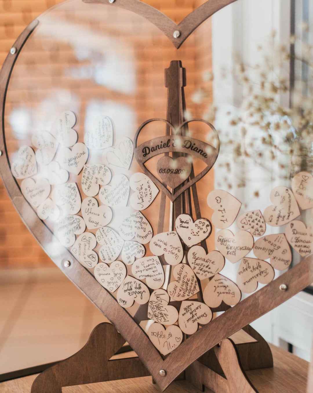 Lisslune | Everlasting Moments heart-shaped guest book