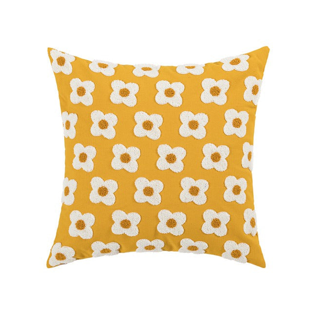 Rynx | Embroidered Daisy Pillowcase