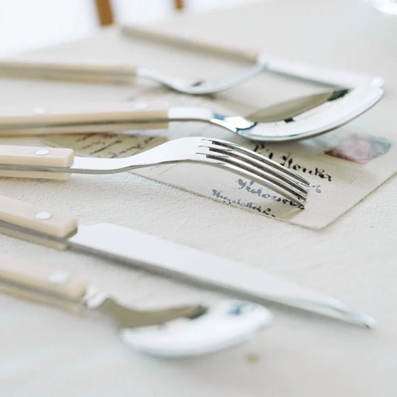 Lisslune | ETERNISERVE – 24-Piece Engraved Stainless Steel Cutlery Set for 6