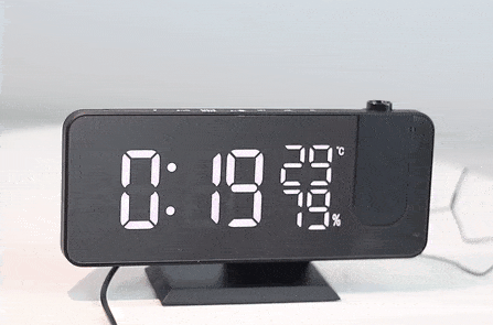 Lisslune | LED Projection Alarm Clock with Radio USB Charger Display