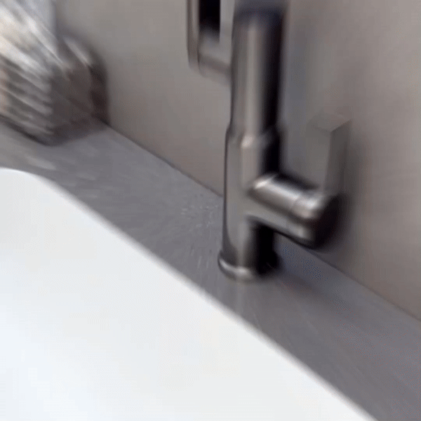 Lisslune | LustraFlow 360° Smart Fixture | Modern Kitchen and Bath Mixer with LED Temperature Display