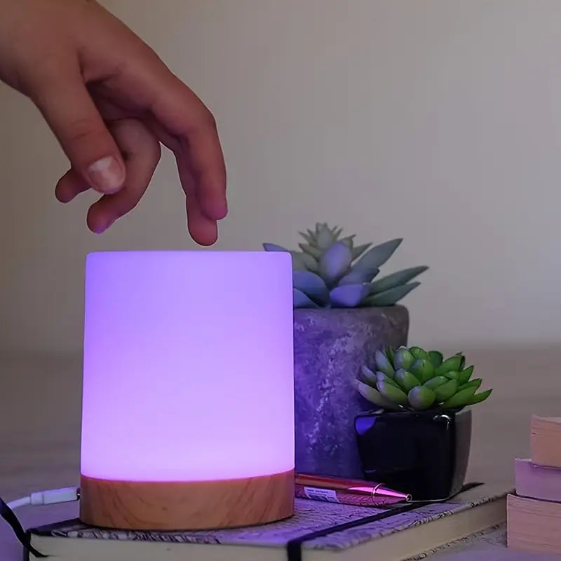 Lisslune | Dimmable LED Night Light with Modern Design and Color Change