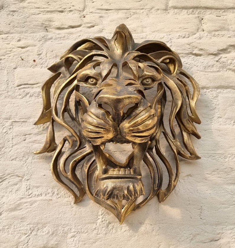 Lisslune | Rare Find-Large Lion Head Wall Mounted Art Sculpture