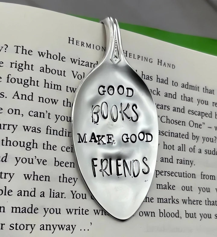 Lisslune | Funny Spoon Bookmark -the perfect gift for a bookworm