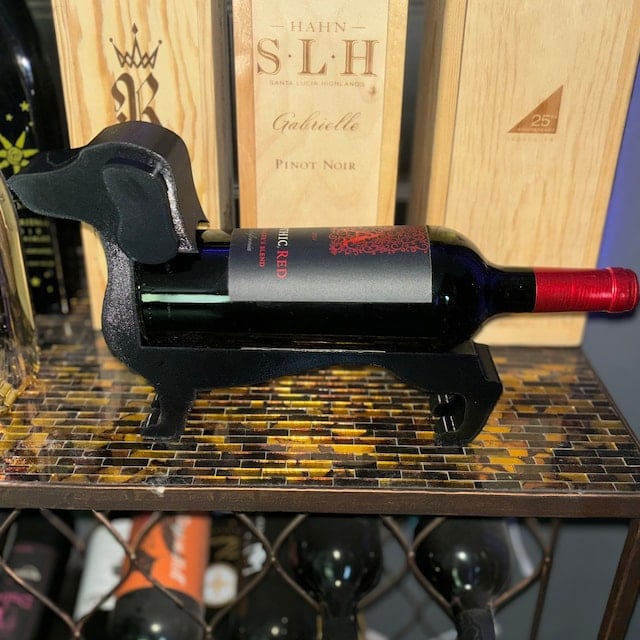Lisslune | WineHound – Dachshund Wine Bottle Holder