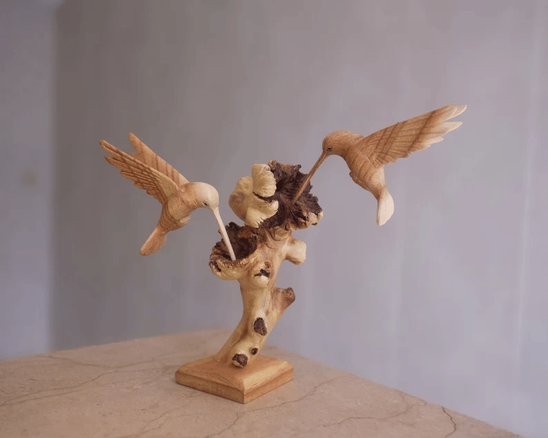 Lisslune | Hummingbird Feeding on a Flower, Handmade Sculpture