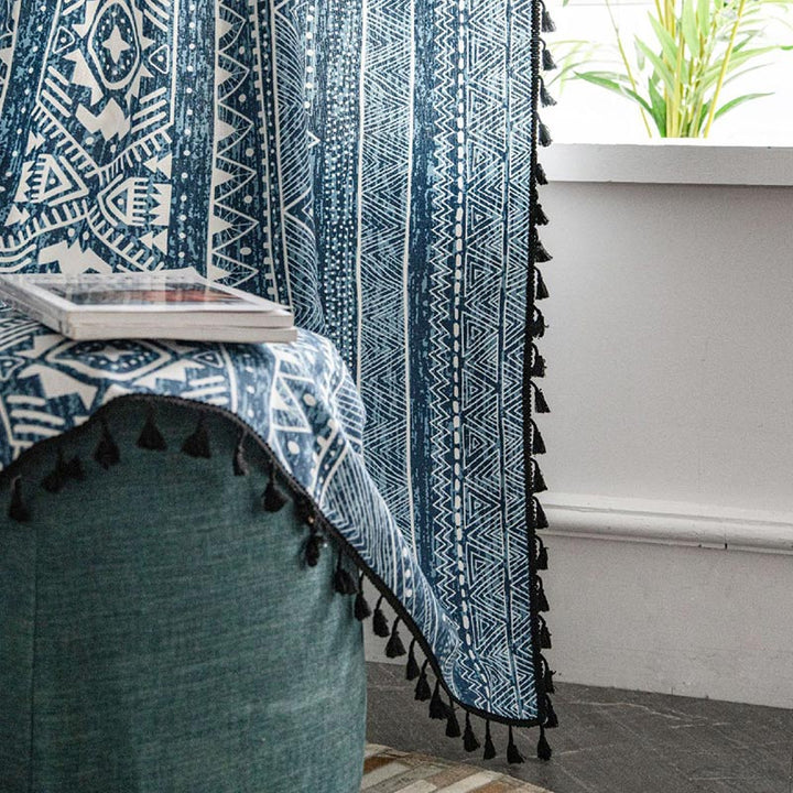 Lisslune | Blue geometric pattern light-filtering curtain