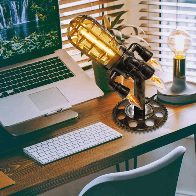 Lisslune | VINTAGE STEAMPUNK ROCKLAMP