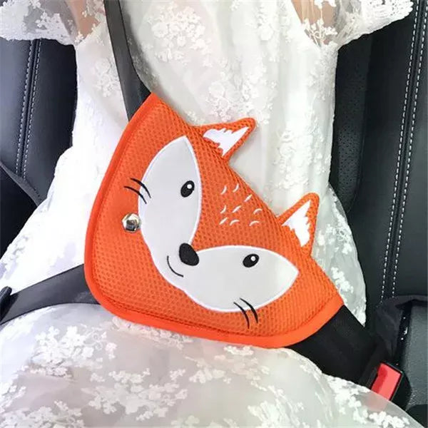 Lisslune | Child-friendly seatbelt adjustment with cute cartoon motif