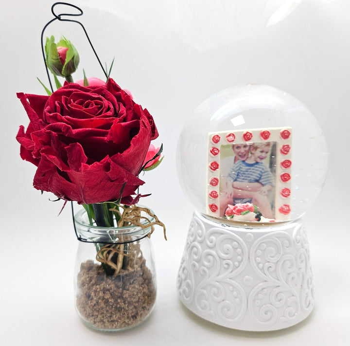 Lisslune | Aurora personal snow globe - Unique gift idea with photo insert