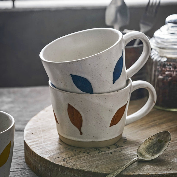 Lisslune | Mug with hand-painted leaves