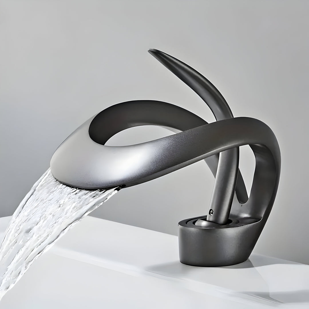 Lisslune | AquaGleam – Minimalist Bathroom Basin Tap