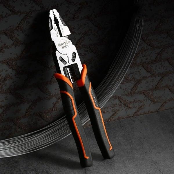 Lisslune | Fierce Pliers