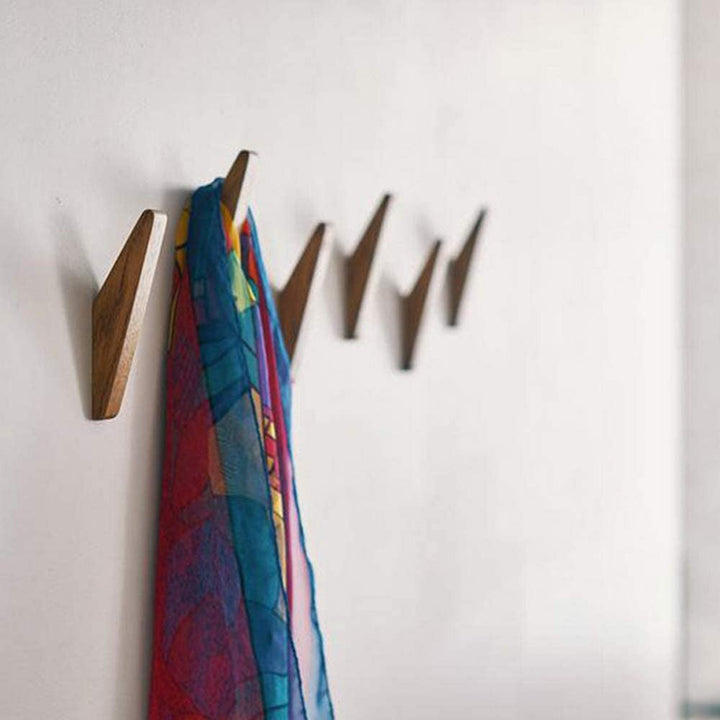 Lisslune | Wooden Wall Hooks Set Nordhaak – 6 Minimalistic Coat Hooks made of Solid Wood