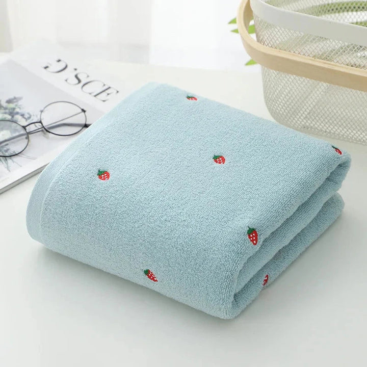 Lisslune | Strawberry Bath Towels