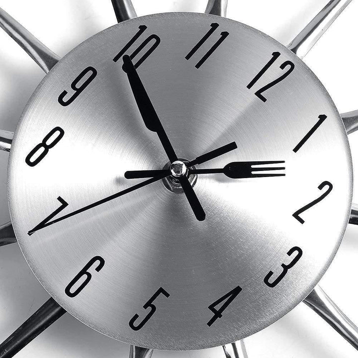 Lisslune | Cutlery Clock