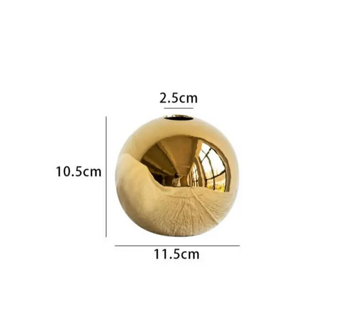 Lisslune | Golden Ball Vase