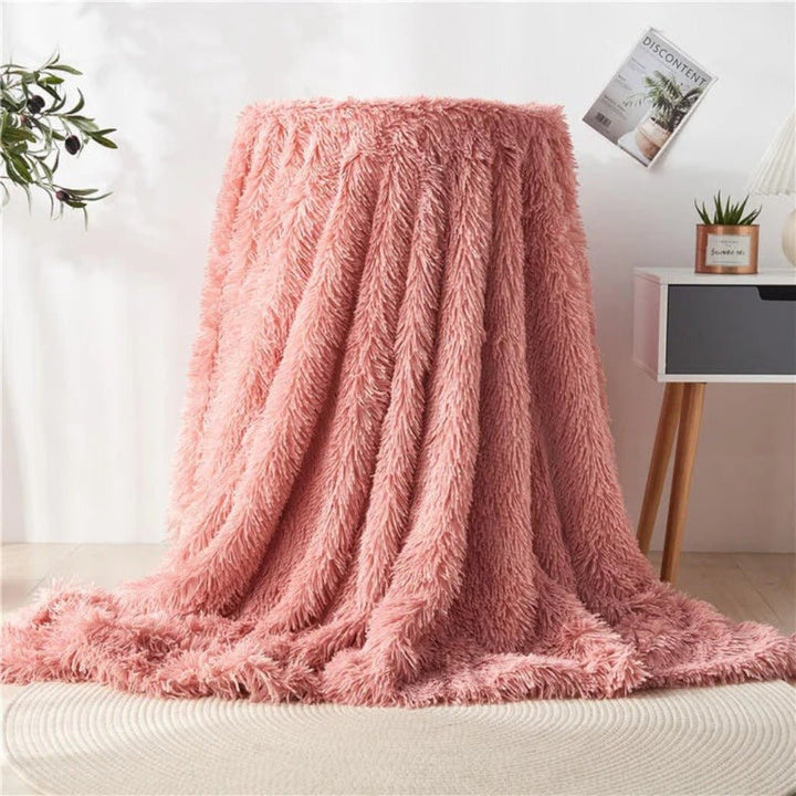Lisslune | FLURON – Luxurious Synthetic Fur Blanket with Silky Touch