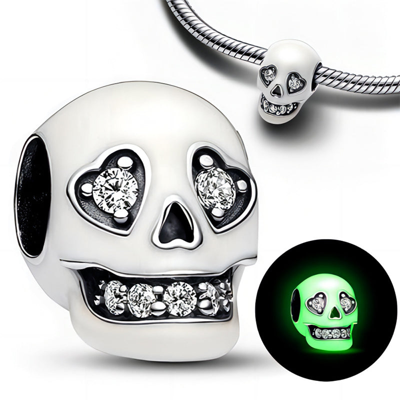 Lisslune | Shining Glitter Skull Pendant