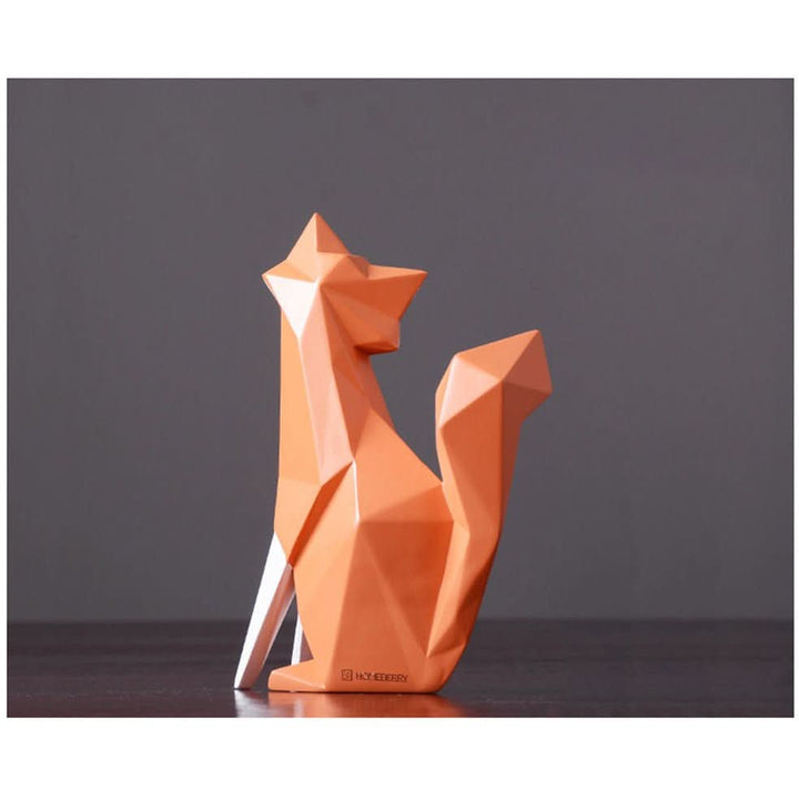 Lisslune | Geometric Fox Figurine – Modern Resin Sculpture