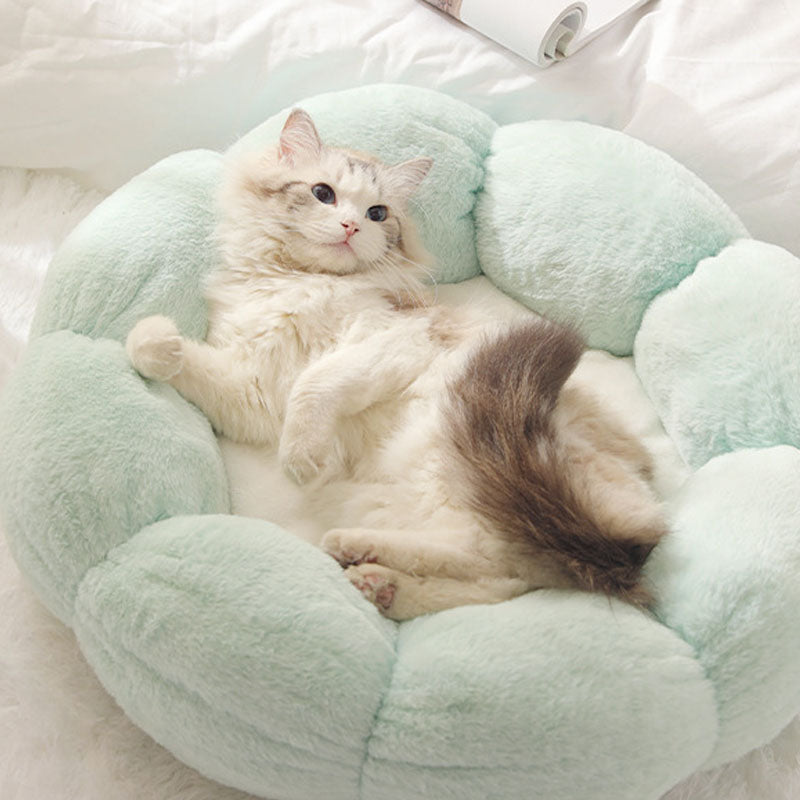 Lisslune | Deep Sleep Flower Shape Cat Bed