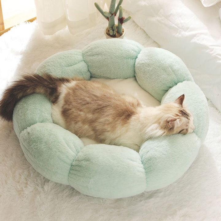 Lisslune | Deep Sleep Flower Shape Cat Bed