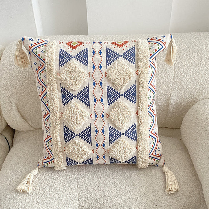 Lisslune | Moroccan inspired decorative throw pillow with tassel