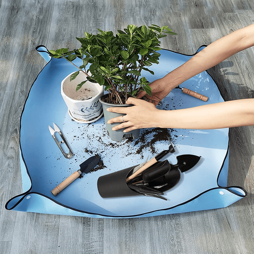 Lisslune | GardenMat 2.0 – Waterproof Foldable Gardening Work Mat for Clean & Organized Planting