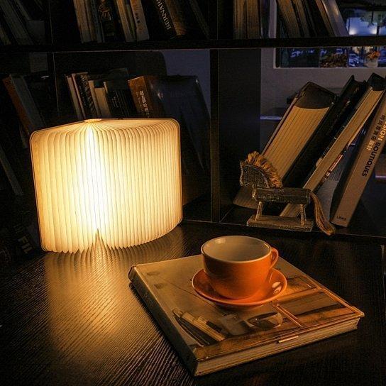 Lisslune | Lumio Style LED (Folding) Book Lamp!