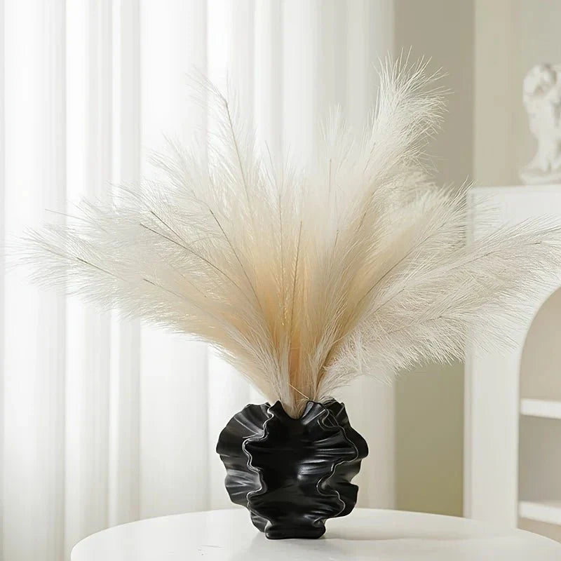 Lisslune | OceanBloom – Ecological, shell-inspired flower vase with gathered rim
