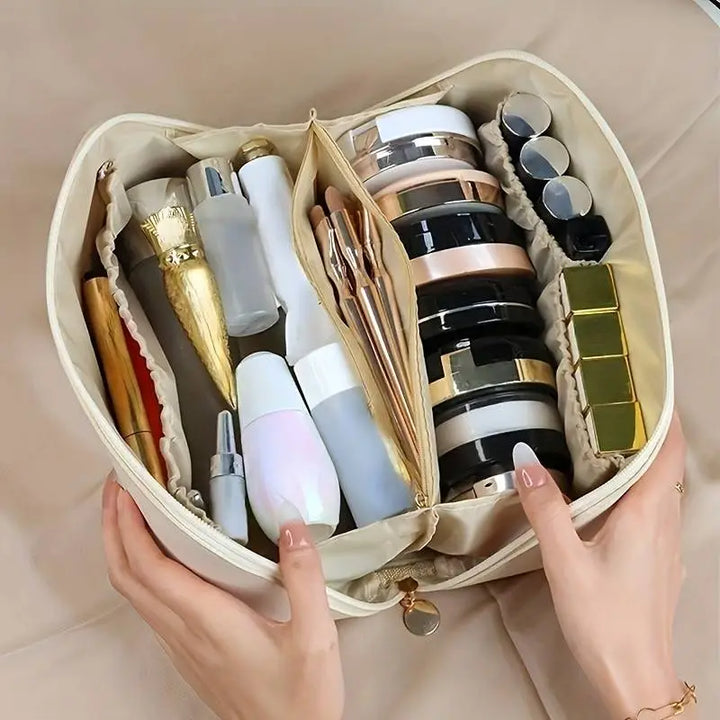 Lisslune | GlamourBox - Elegant cosmetic bag with large capacity