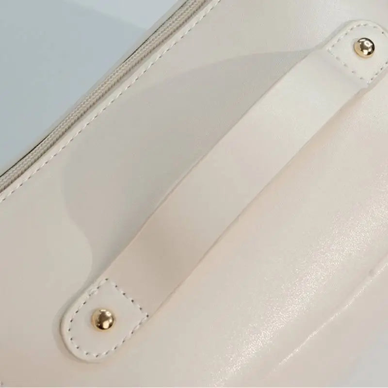 Lisslune | GlamourBox - Elegant cosmetic bag with large capacity