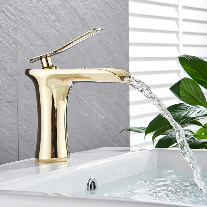 Lisslune | Modern Waterfall Bathroom Tap – Stylish Design & Elegant Water Flow