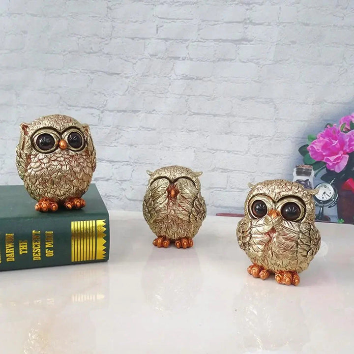 Lisslune | Gold Eagle Owl Decorative Statue – Handcrafted Antique Gold Accent for Elegant Interiors