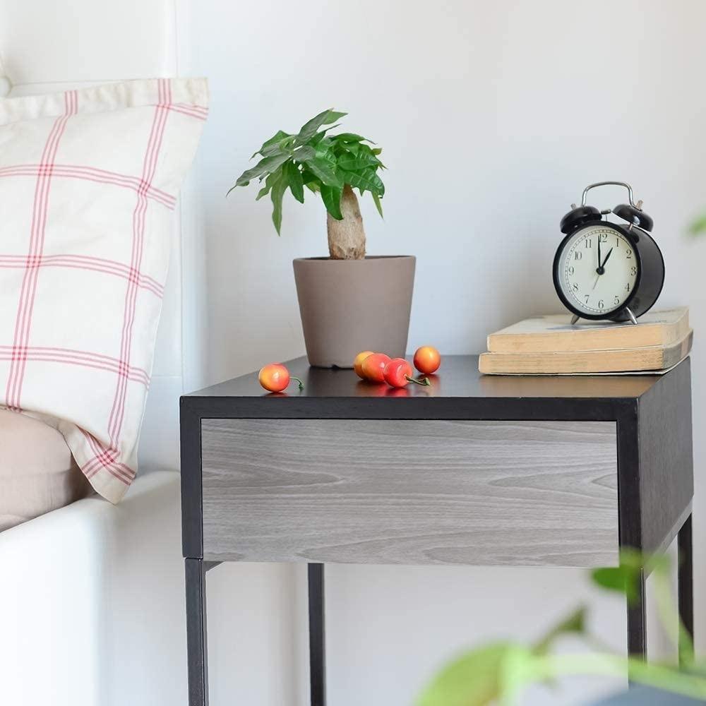 Lisslune | Peel and Stick Waterproof Gray Wood Grain Wallpaper for Easy Home Makeover