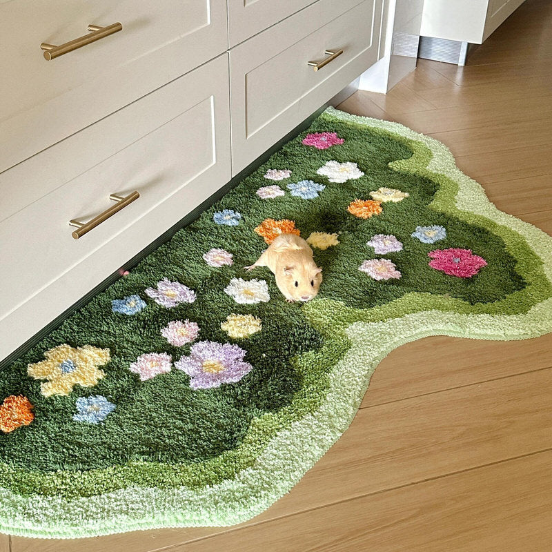 Rynx | Green Blooming Grass Accent Rug