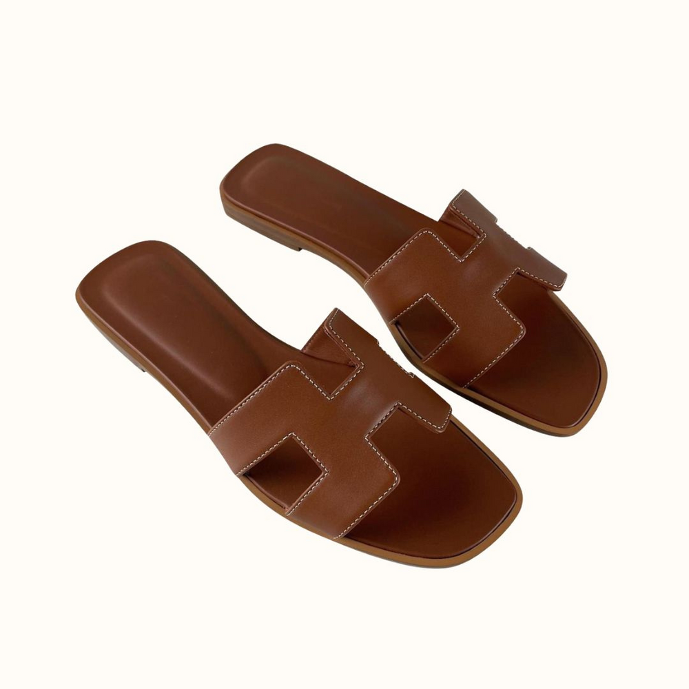 Lisslune | H - Slippers | Soft, comfortable and trendy