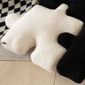Lisslune | Puzzle Pillow