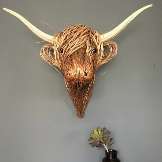 Lisslune | HighlandCharm – Rustic Cow Head Wall Decoration for a Unique Home