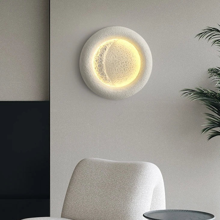 Lisslune | LunaGlow circular wall lamp - elegant and modern design