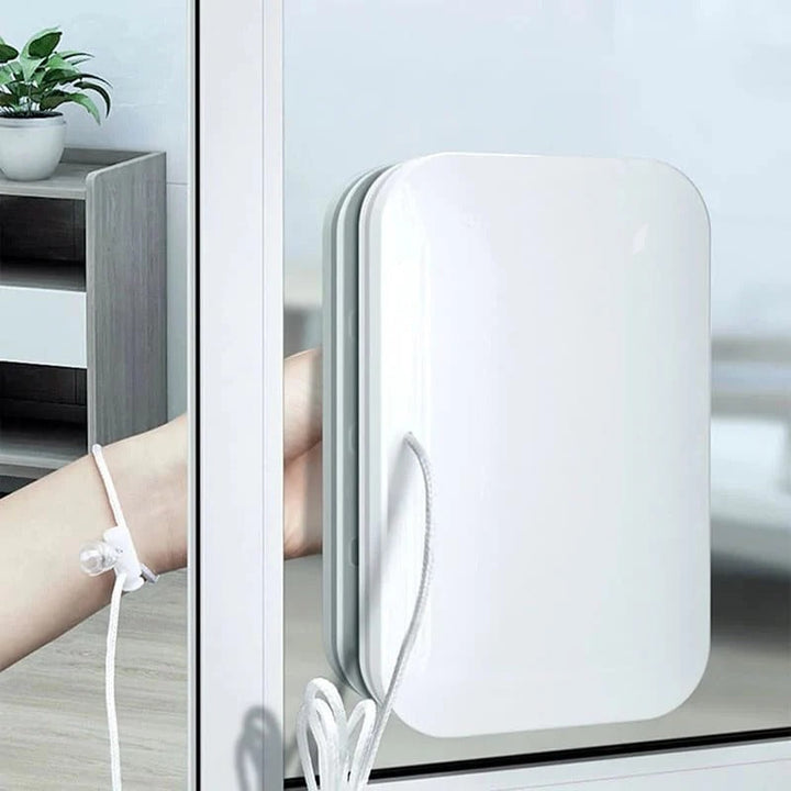 Lisslune | Automatic Double Sided Magnetic Window Cleaner