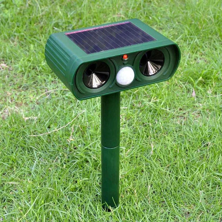 Lisslune | Solar Powered Ultrasonic Animal Repellent