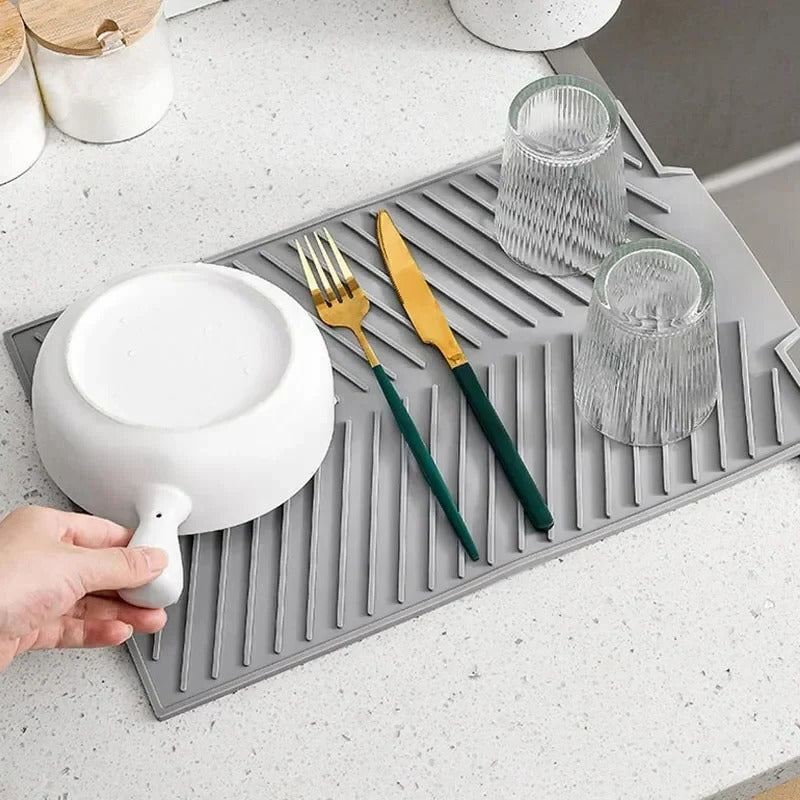 Lisslune | Silicone Dish Drying Mat with Drain Design