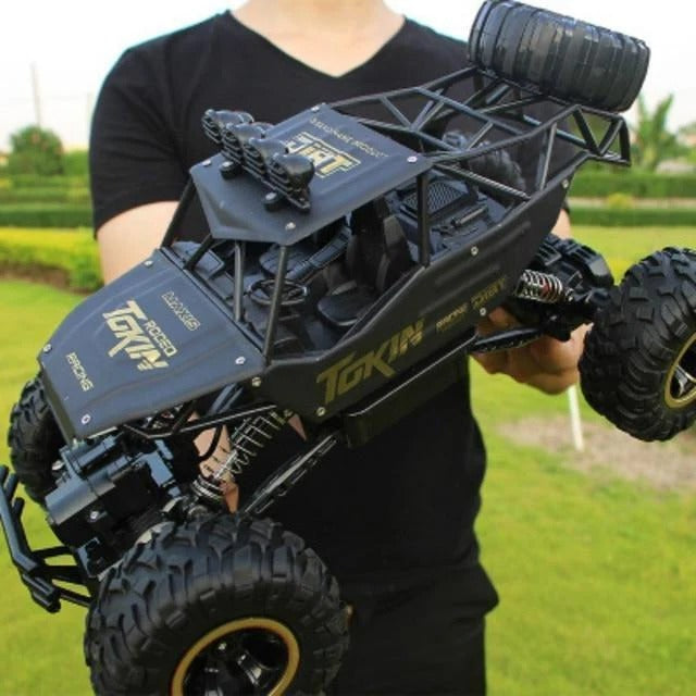 Lisslune | All-Terrain 4x4 Remote Control Monster Truck with Suspension