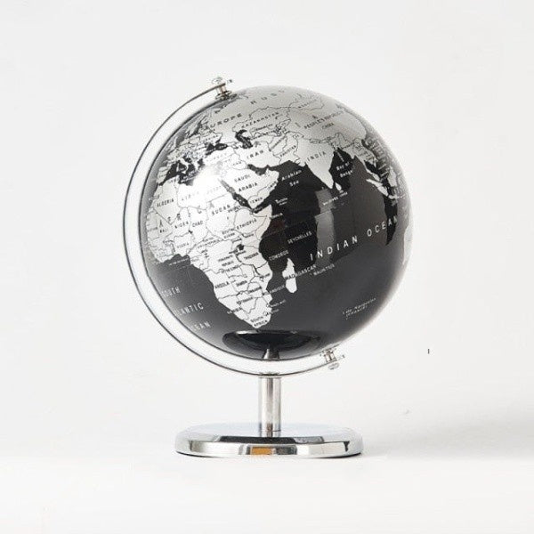 Lisslune | Vintage Geographical Globe